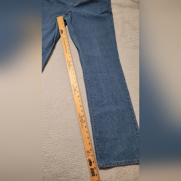 Chadwicks Blue Pull-On Jeans Size 14T (Tall) - Picture 9 of 9